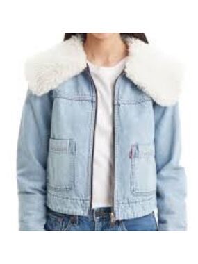 Levi's premium Light Blue Denim retro Jacket with White Faux-Sherpa Collar